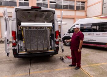Recibe DIF Tamaulipas tres vehículos adaptados para fortalecer atención a personas con discapacidad