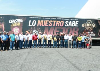Da Américo banderazo a primer embarque de carbón tamaulipeco a Estados Unidos