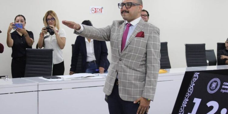 Toma protesta Domingo Herrera Calderón como integrante del Consejo Consultivo de la CODHET