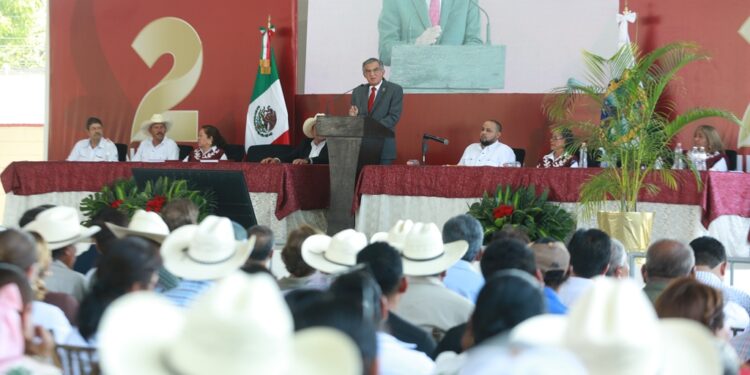 En Hidalgo, reitera Américo colaboración para impulsar desarrollo de los municipios