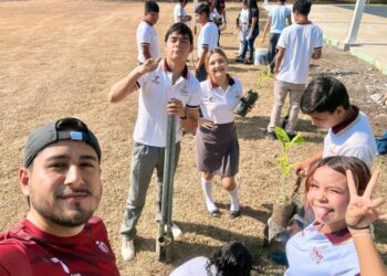 Impulsa INJUVE la conciencia ambiental con jornada de reforestación en Güémez