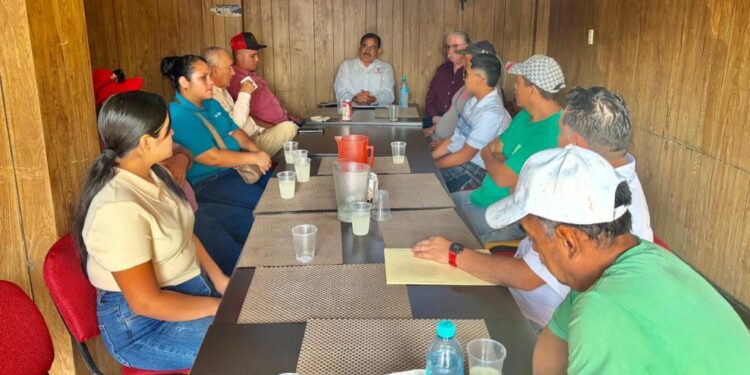 Instala ITM Comité de Apoyo a Familias con Vínculo Migrante, en el municipio de González