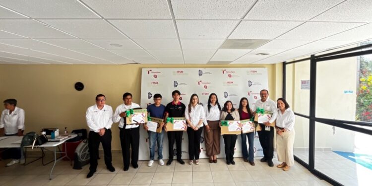 Premia Fundación Pantaleón la excelencia académica de estudiantes del Tecnológico de El Mante