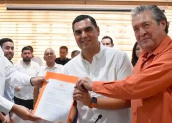 Sólo llevan agua a su molino Roberto Lee y Gustavo Cárdenas en MC