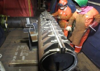 Pemex avanza en trabajos especializados para la reparación del ducto marino del campo Ek-Balam