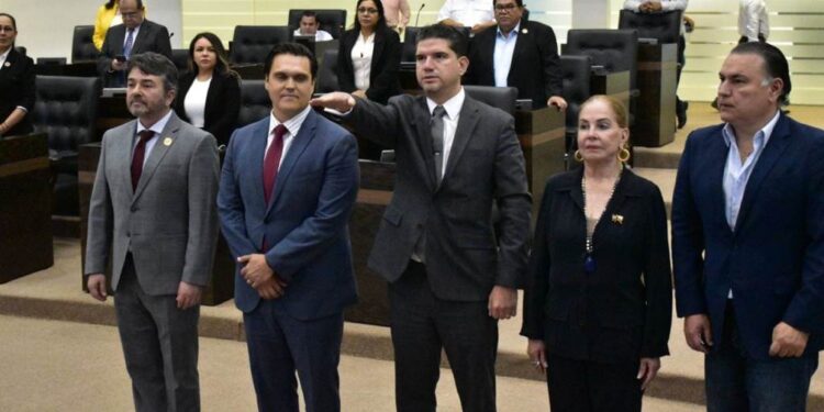 Designa Pleno Legislativo a Armando García Pedraza como Secretario General