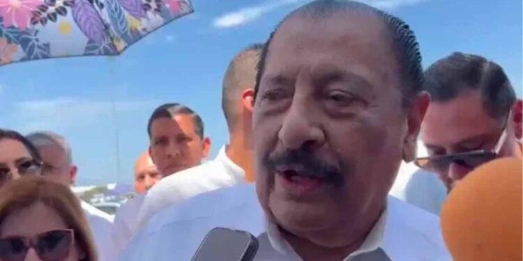 Rechaza Arnulfo uso político de su estructura sindical