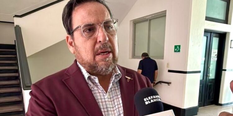 Coinciden foros estatales y regionales en prohibir el uso de celulares en escuelas: SET