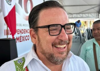 Fortalecen escuelas de Tamaulipas valores cívicos y el amor por los símbolos patrios: SET
