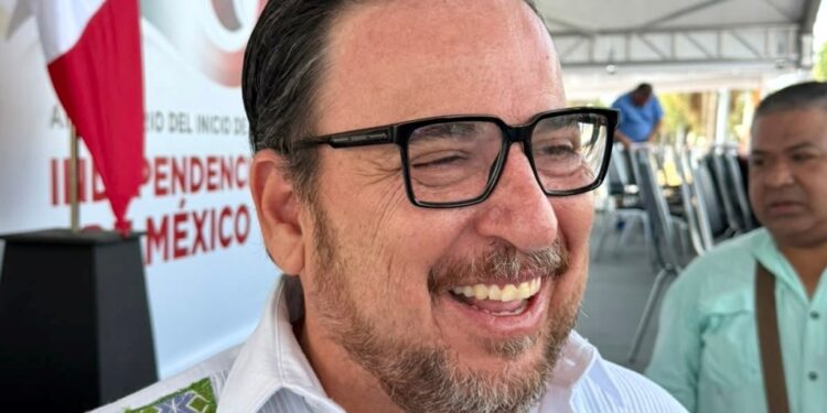 Fortalecen escuelas de Tamaulipas valores cívicos y el amor por los símbolos patrios: SET