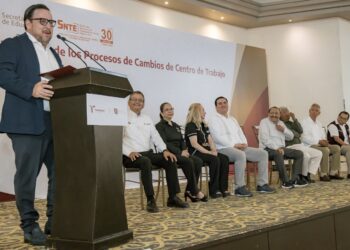 Fortalece SET cobertura educativa con nombramientos de cambios de de centro de trabajo