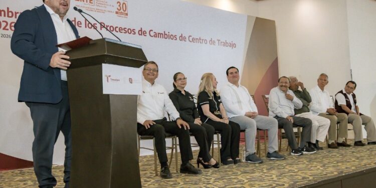 Fortalece SET cobertura educativa con nombramientos de cambios de de centro de trabajo
