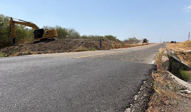 Rehabilita gobierno de Américo puente San Manuel en Abasolo