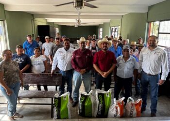 Llega apoyo nutricional a ganaderos de González