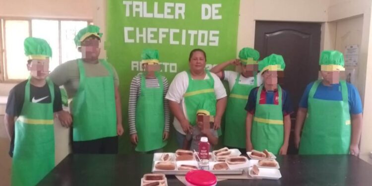 Promueve DEMA convivencia y habilidades para la vida mediante curso de cocina en Reynosa