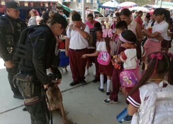 Binomios K-9 fortalecen la seguridad y proximidad en el regreso a clases