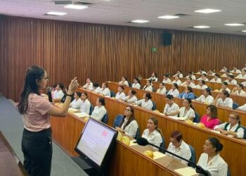 Dispone SST de personal especializado para la detección del cáncer infantil