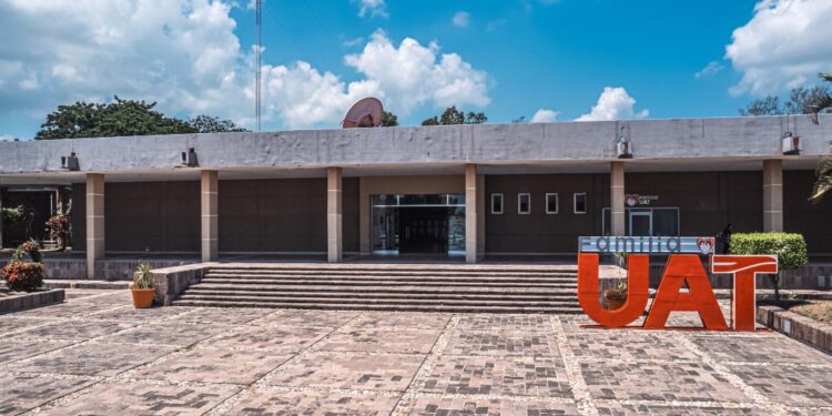 UAT conmemorará su 76 aniversario con homenaje a sus fundadores en el Centro Universitario Sur