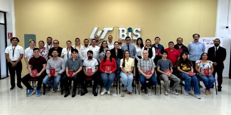 Proyecta UT Matamoros su liderazgo educativo con reconocimiento internacional