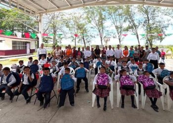 Entrega Familia UAT útiles escolares a niñez vulnerable con la colecta “Impulsando Corazones”